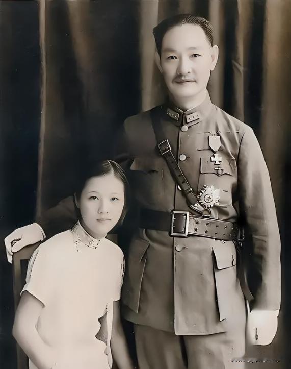 1936年，一位父亲强迫自己17的女儿嫁给了一个54岁的老男人，少女了解情况后，