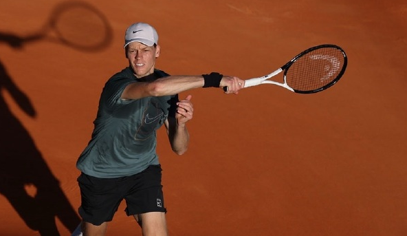 大师赛连胜36盘！辛纳横扫安贝尔，晋级蒙特卡洛大师赛16强