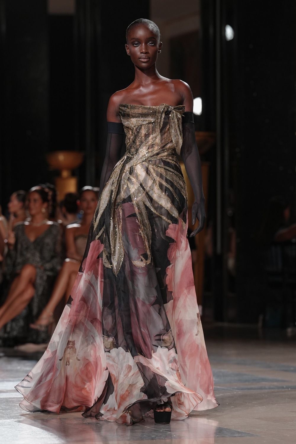 一些美丽🌺🦋Elie Saab Fall 2026 Couture.大秀直击