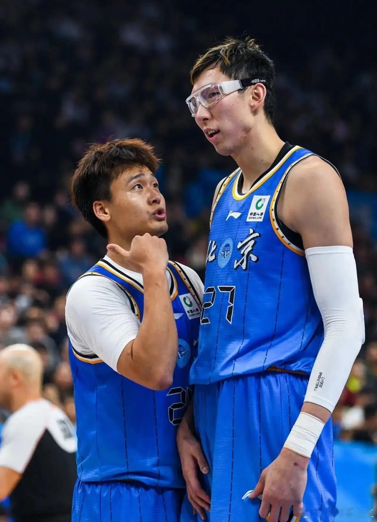 北京88-83战胜宁波，看看数据，北京的豪华阵容发挥如何？1.周琦，18+6+2