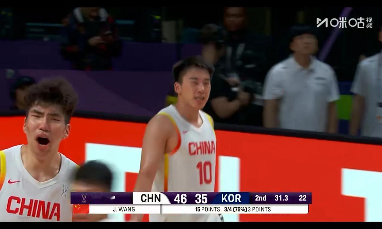 王俊杰上半场15分，三分球4中3，真给郭士强长脸

王俊杰几乎是国家队第三高度，
