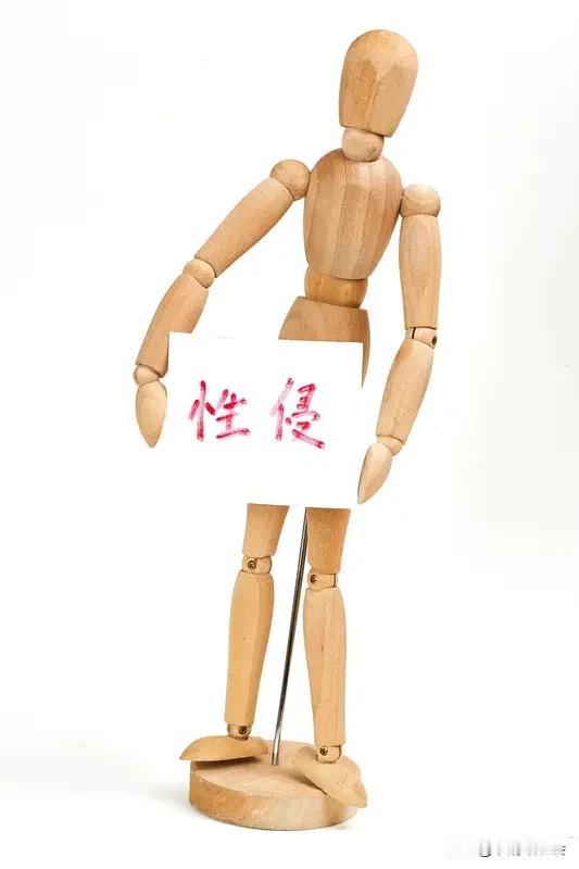 要说一个人最可贵的品格，我觉得是诚实与善良兼具。诚实是人际关系的基石，真诚待人、