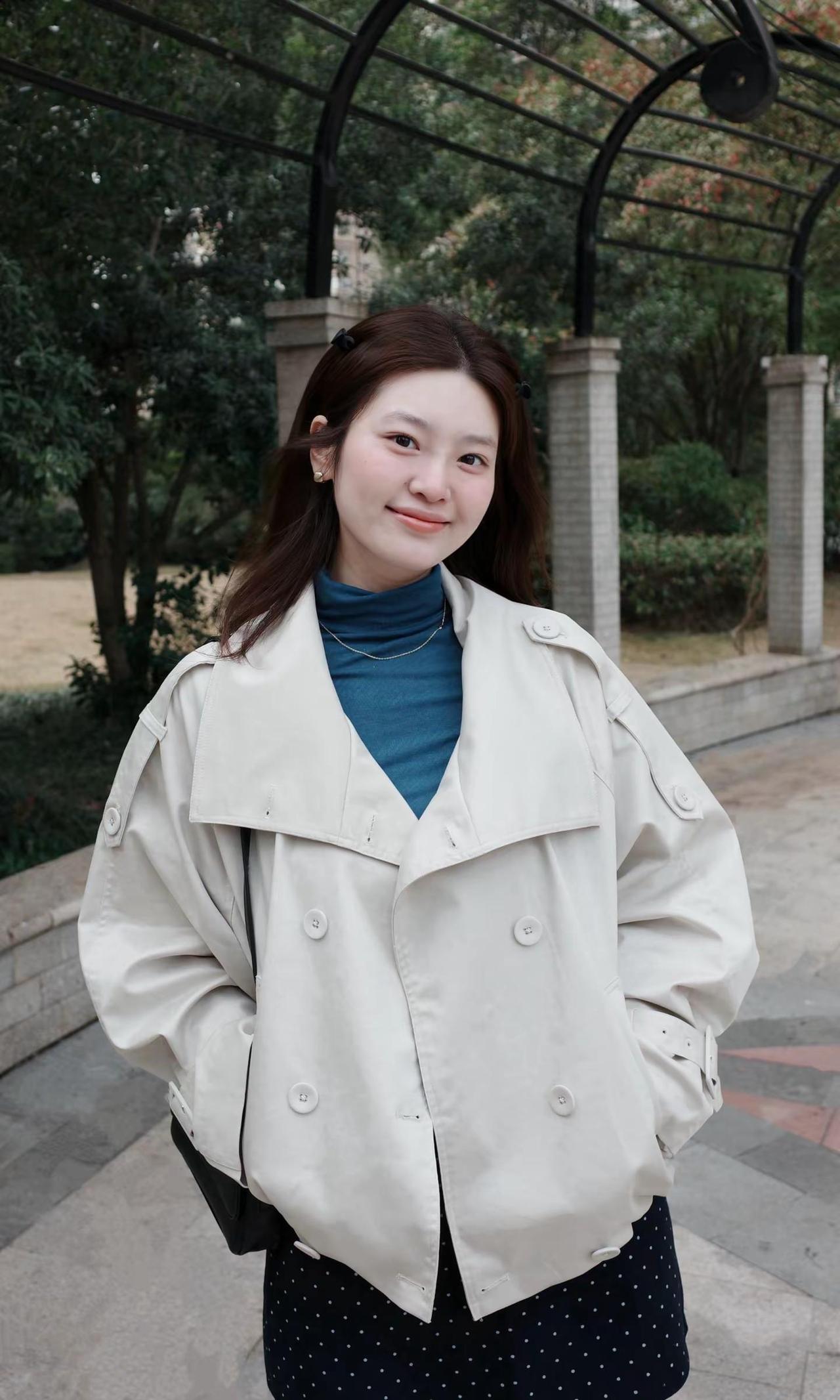 安静地拥有，小声地珍惜。风衣穿搭  穿出你的chic风