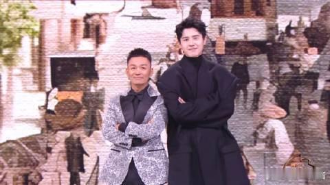 王宝强刘昊然重现唐探双人走  看王宝强刘昊然的唐探双人走回归，如同翻开一本珍藏影