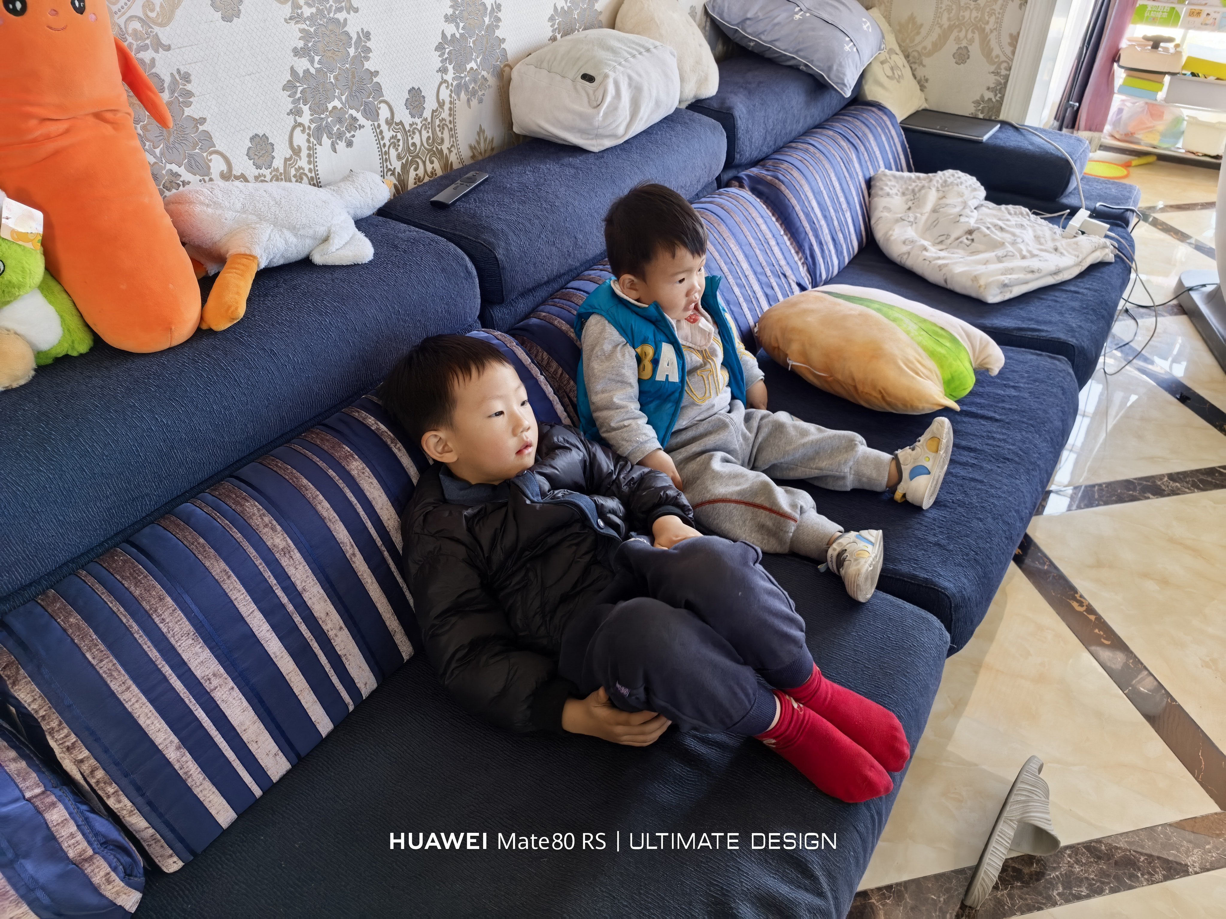 是不是全国的孩子们都放假了？大少爷中午刚放接下来可咋整啊！ 