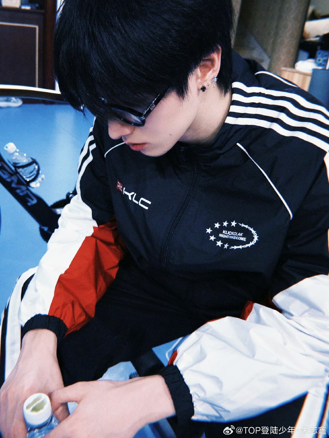 朱志鑫等你们一起共赴我们的浪漫主义朱志鑫共赴我们的浪漫主义 登陆少年「浪漫主义」