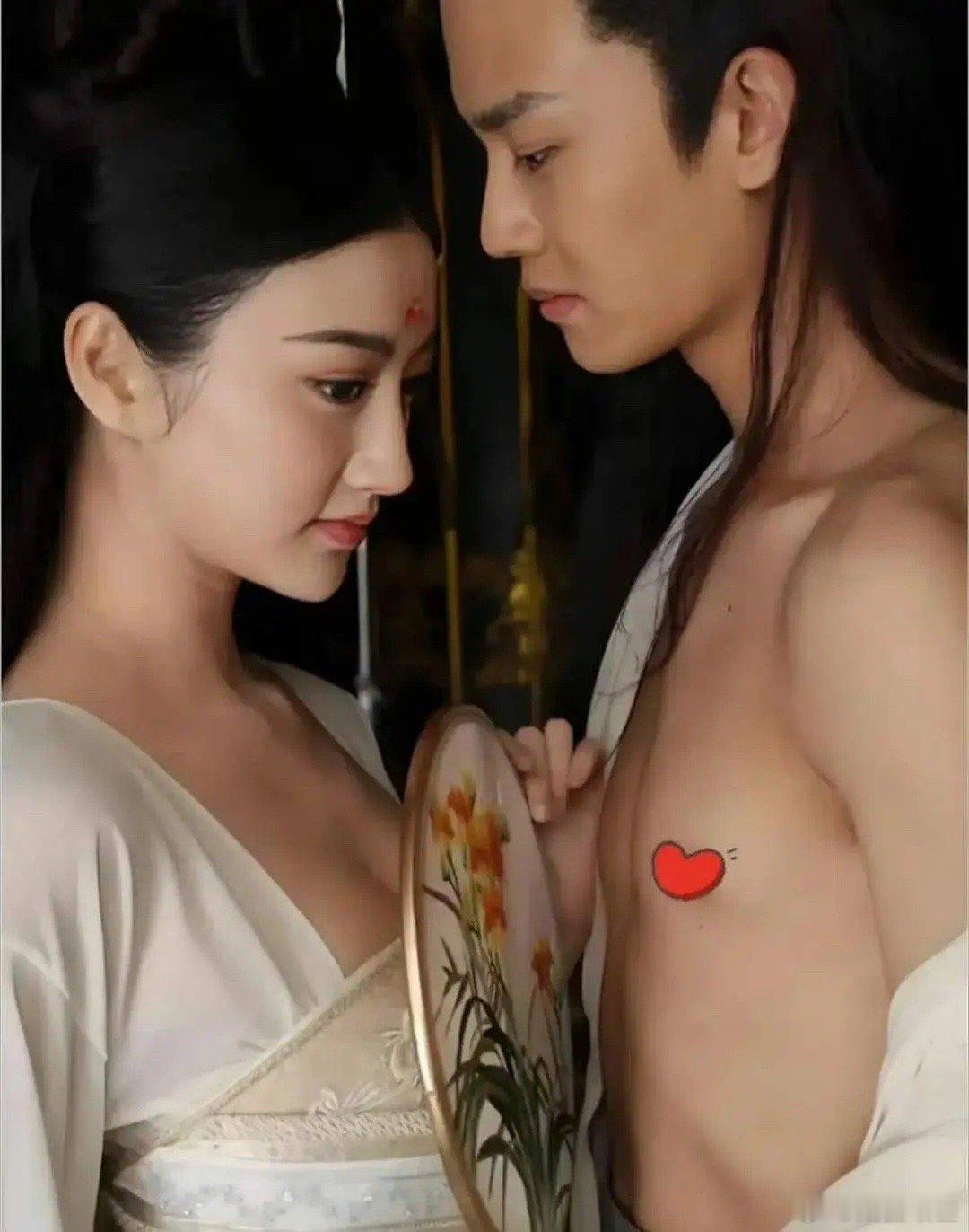 来看看以前的剧宣，这是任嘉伦最想删除的吧 