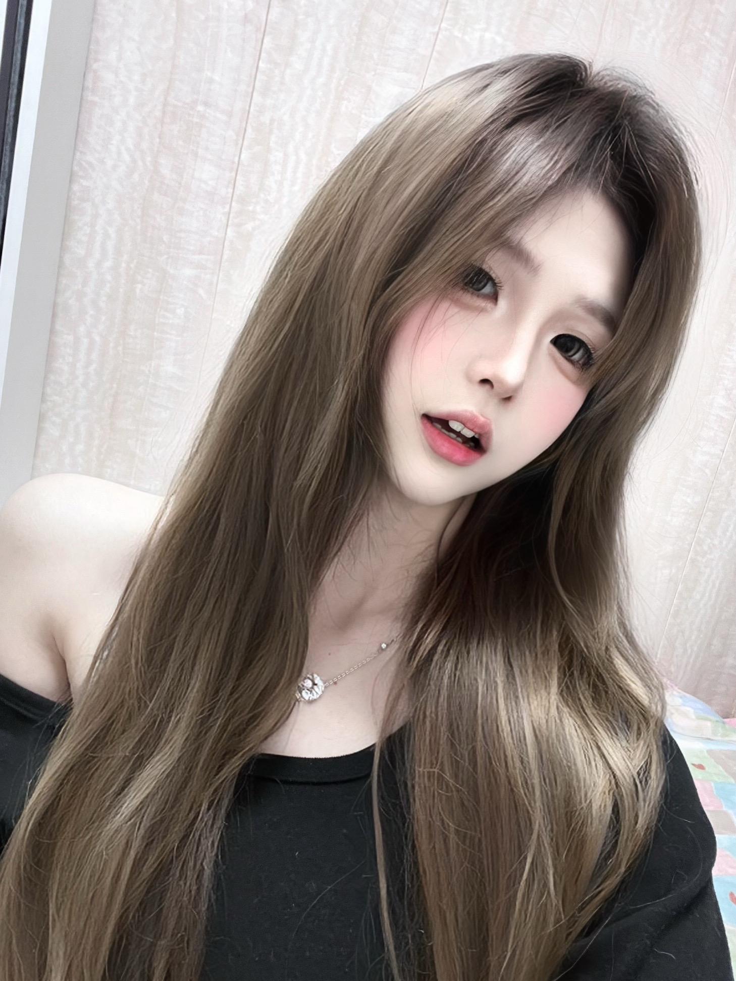 如果全世界都指责你 那姐姐就蹲下来抱抱你
