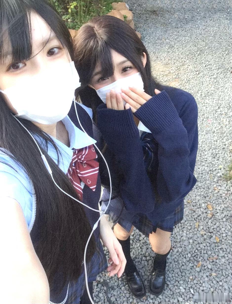 和ok绷开了jk店，可以预览一下[开学季]#jk日常[超话]# #丘之绷# ​​
