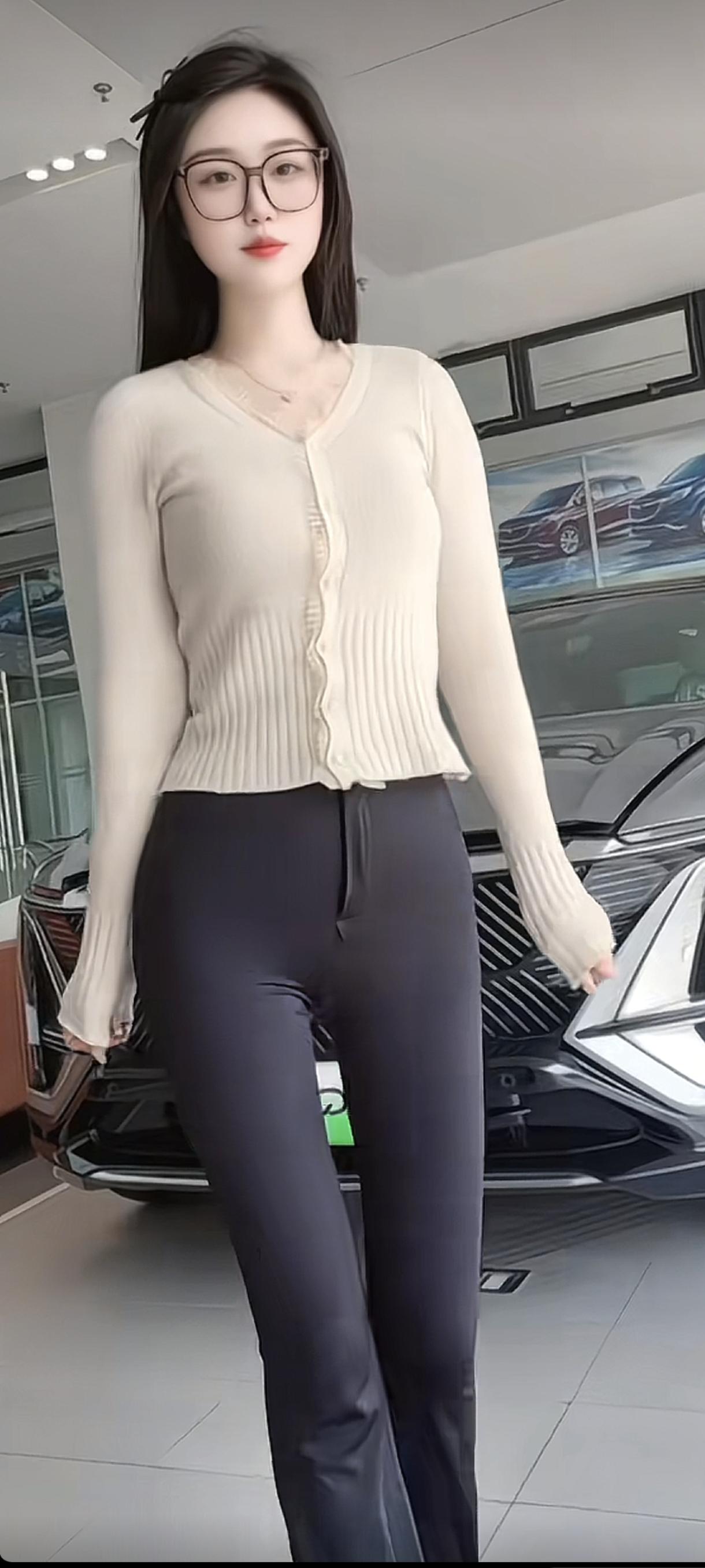 车模美女