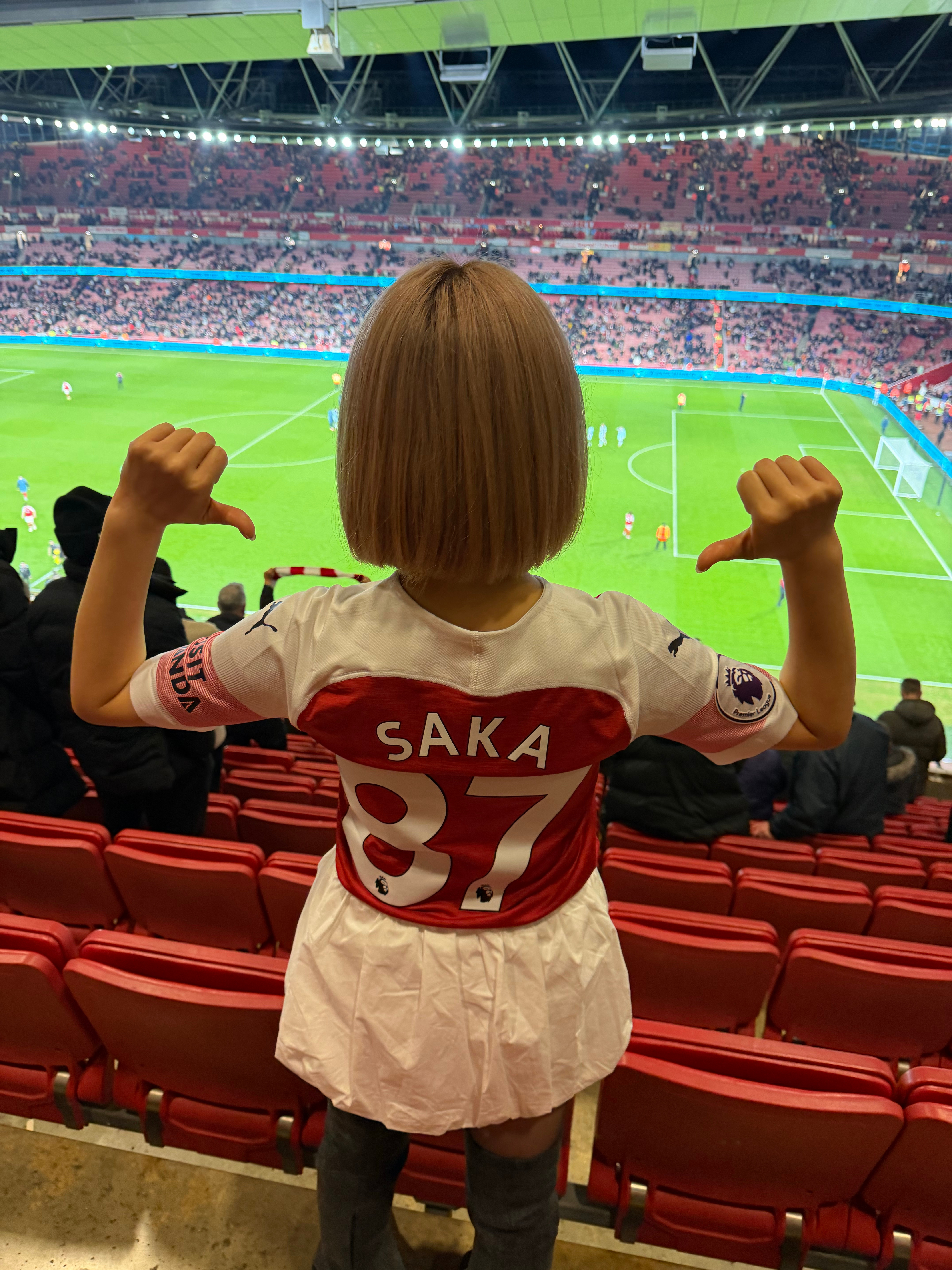 娜姐还是延续着主场穿谁谁进球的传统阿森纳阿森纳 英国·酋长球场 (Emirate