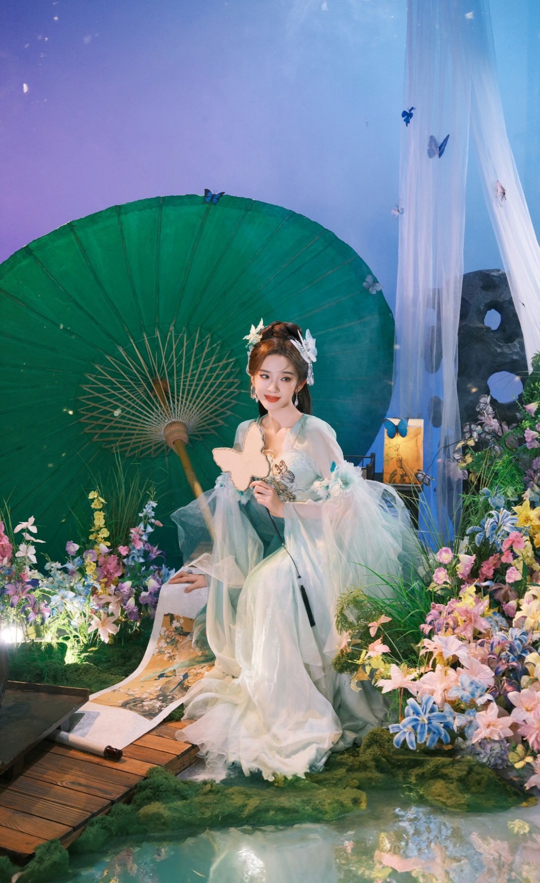 唐艺昕乌兰图雅双人舞台令人意内这个舞台让我看到了更多可能性。不同类型的表演者互相