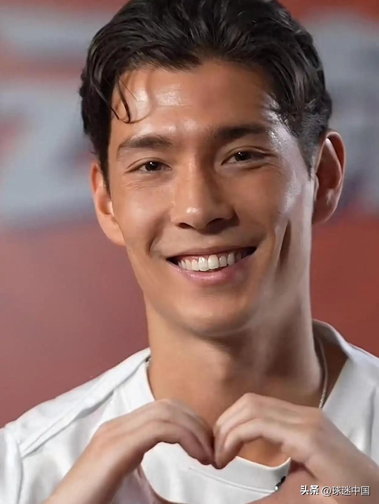 云南玉昆在第72分钟换上侯永永，意图在落后局面下加强中场控制与组织。在近20分钟