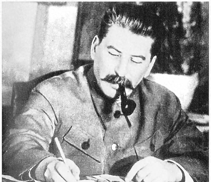 要说二战后谁最敢 “下嘴”，苏联绝对榜上有名,打着 “反法西斯” 和 “安全防线