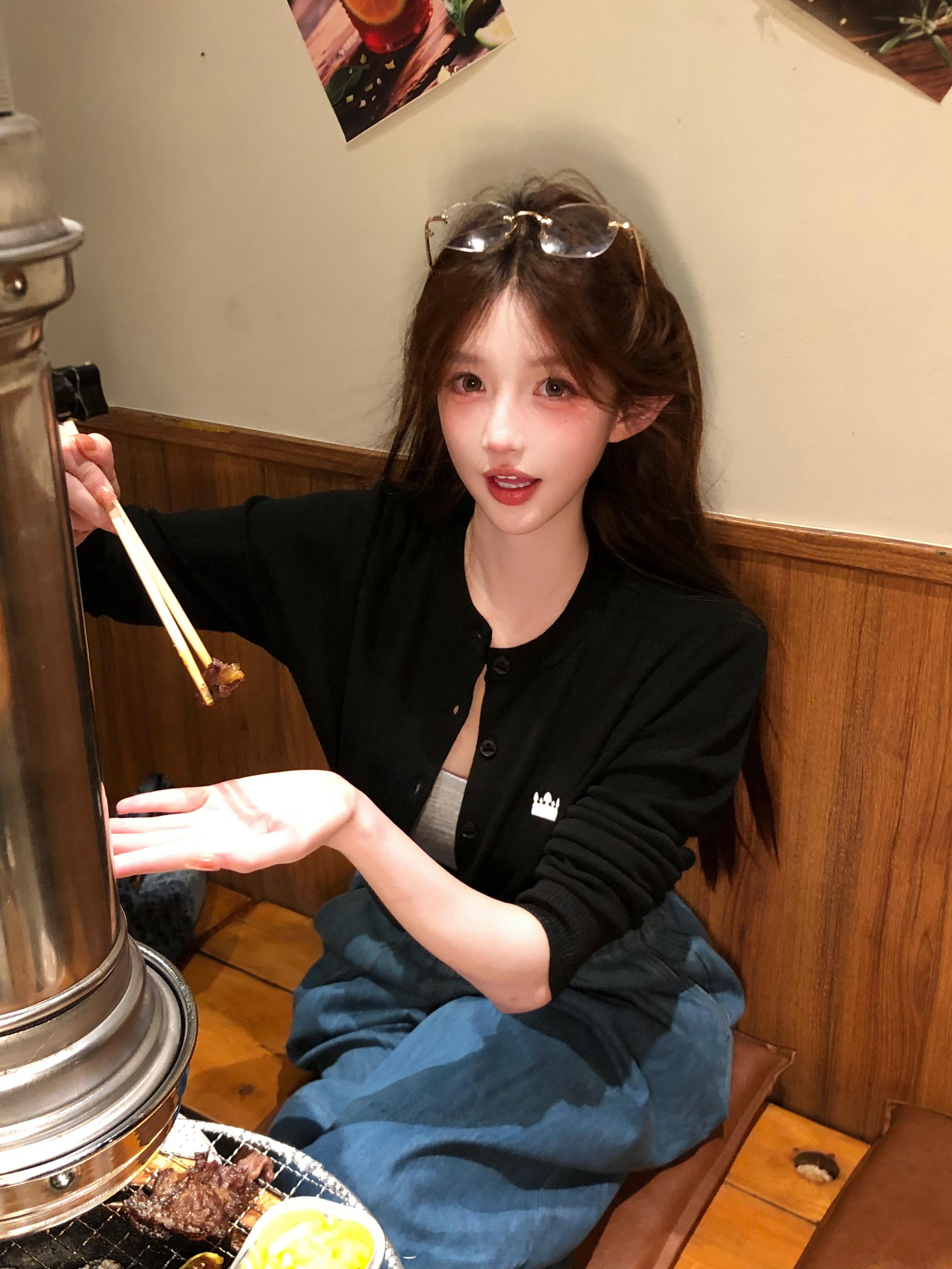 和二喜老师拍完视频随机走进的韩料店好吃好吃好吃 ​​​