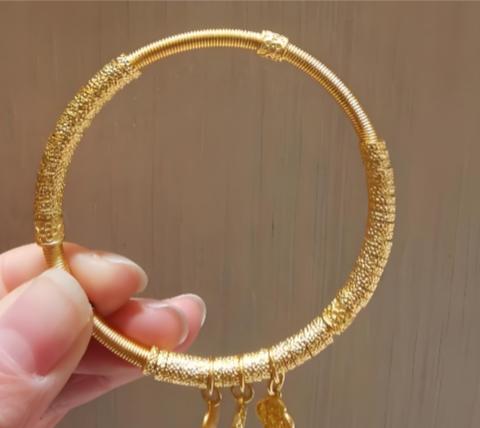 黄金暴跌，买入的时机到了吗？
最近黄金暴跌，目前已经跌到4500美金以下了，国内