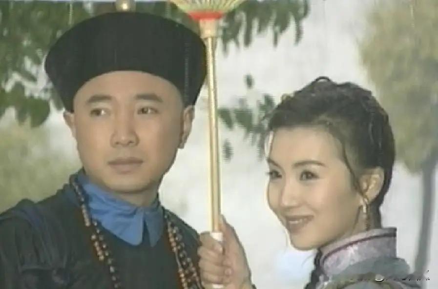 2001年，徐峥凭借《李卫当官》摆脱了“猪八戒”的标签。然而导演和编剧没想到，这