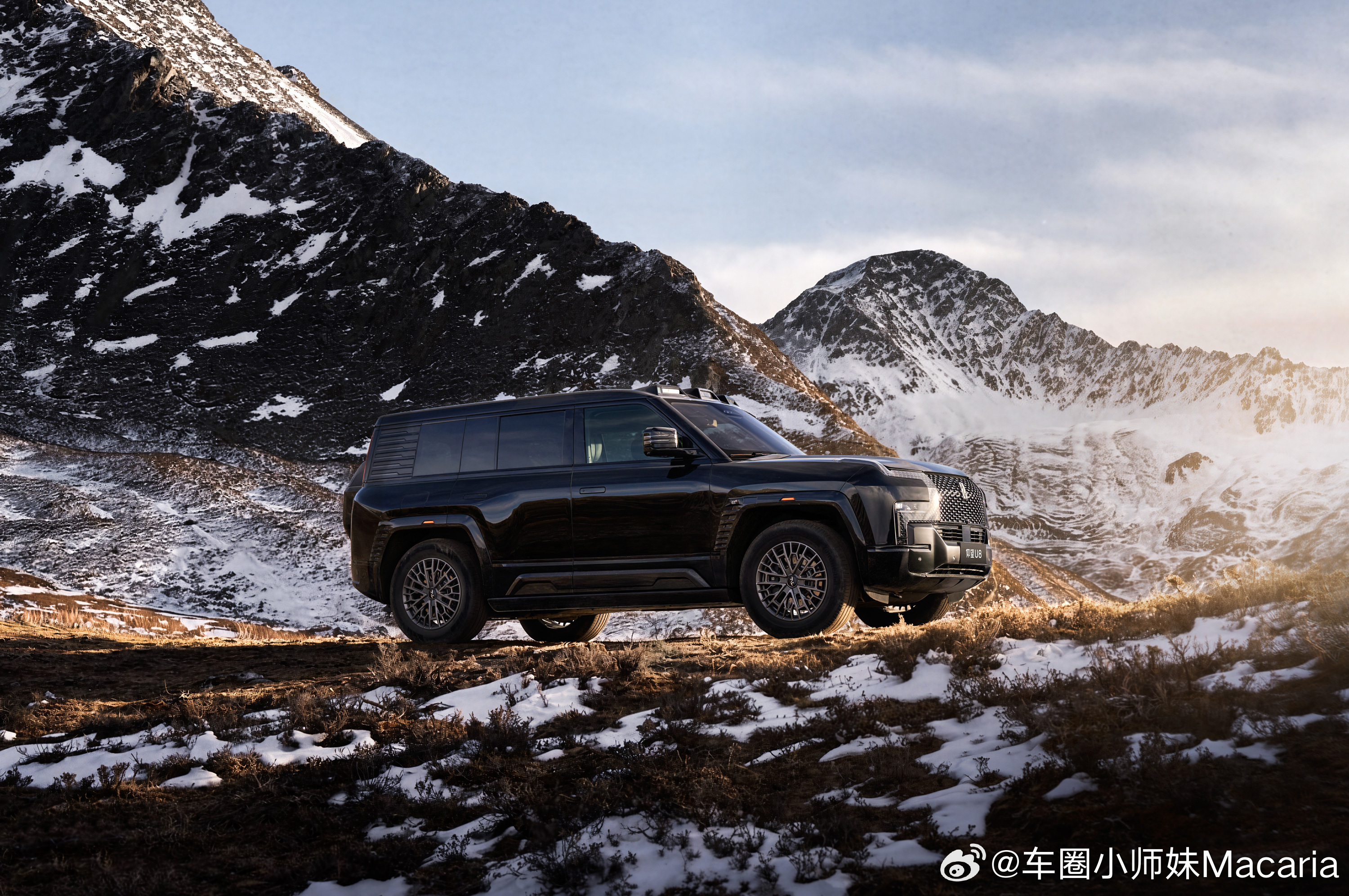 从U7畅享极致驾趣，到U8拓宽人生疆域，再到U8L构筑鼎级安全，仰望2026款旗