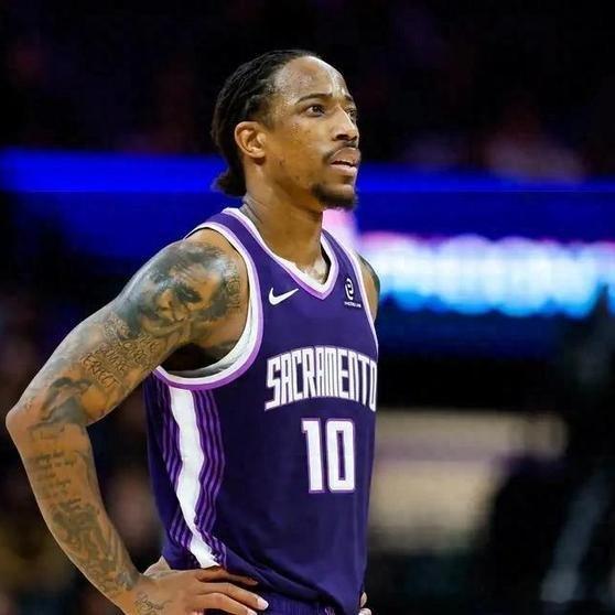 《没他不行！国王112-116惜败奇才，德罗赞32+2+5，拉文狂砍35+6+3