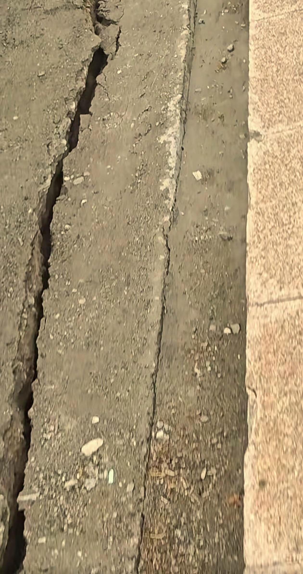 《青海海西州大柴旦镇6.4级地震》地震应急提示 地震安全预警 地震实时 青海海西