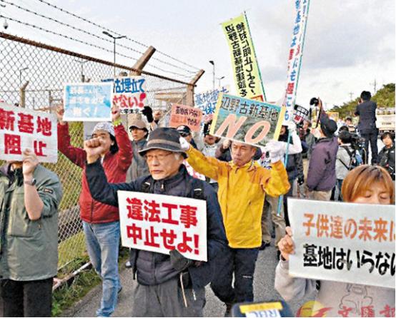 6万大兵还没踏进演练场，冲绳的火先点着了。
 
10月19日，"利剑27"正式拉