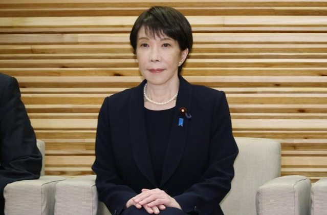 高市早苗力争在8月底解决熊本地震引发的断水问题8月4日，在日本首相官邸召开的政府