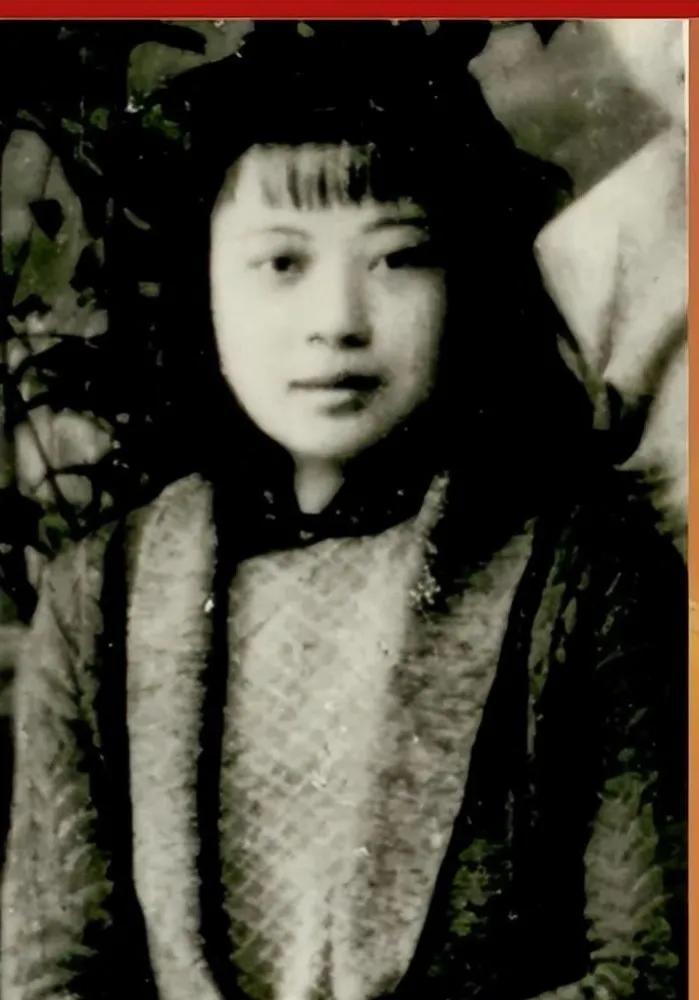 1945年，日军轮奸了黄美英，又用锋利的刀子把她的肉一片一片地割下来，虽然疼的死