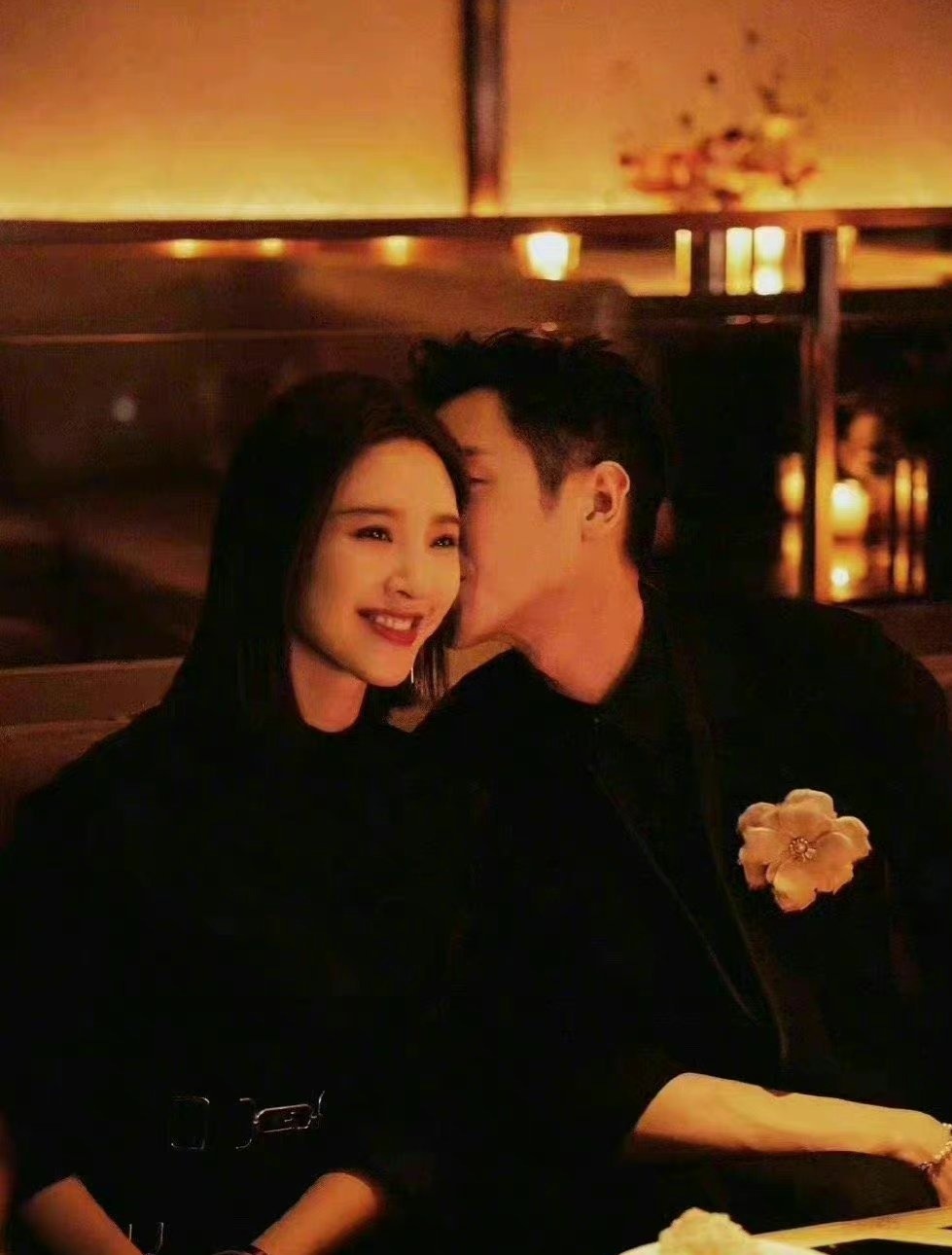 张若昀发唐艺昕直拍 你就继续秀恩爱吧！是巴不得让全世界的男人都羡慕你有一个这么漂