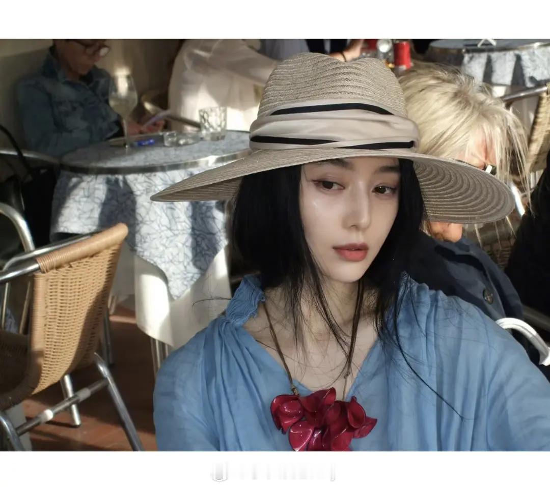岁月不败美人 