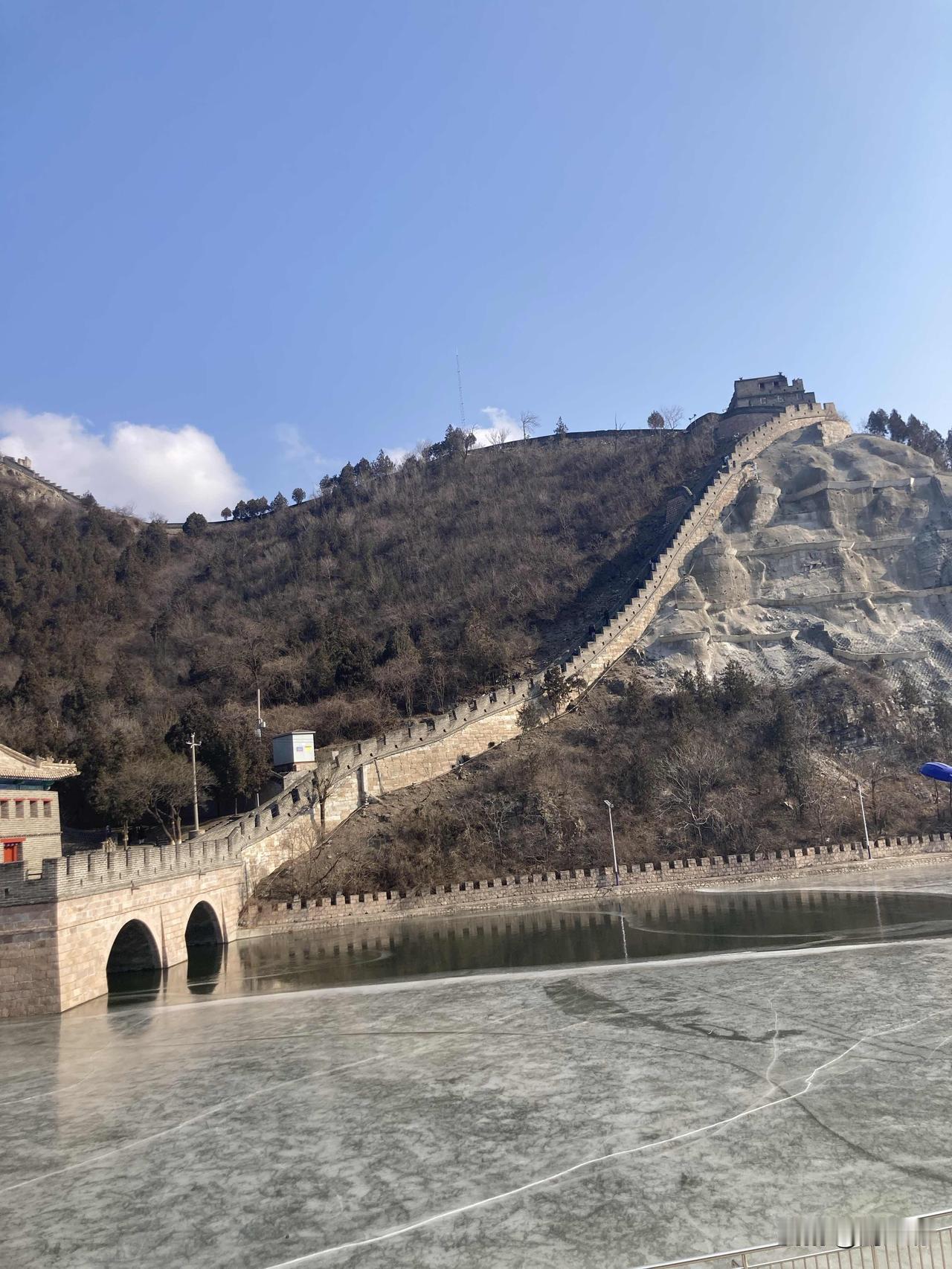 分享城市新鲜事最痛苦莫过于半夜三根有yan，几百个打火机没一个能用的。这能怪谁？