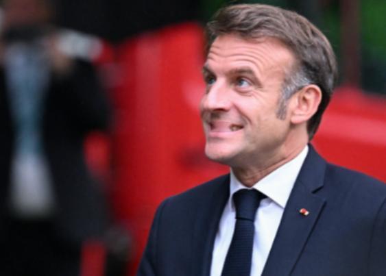 时隔两年半，马克龙再次访华，中方的态度已经不同了。

法方提前一周就官宣了马克龙