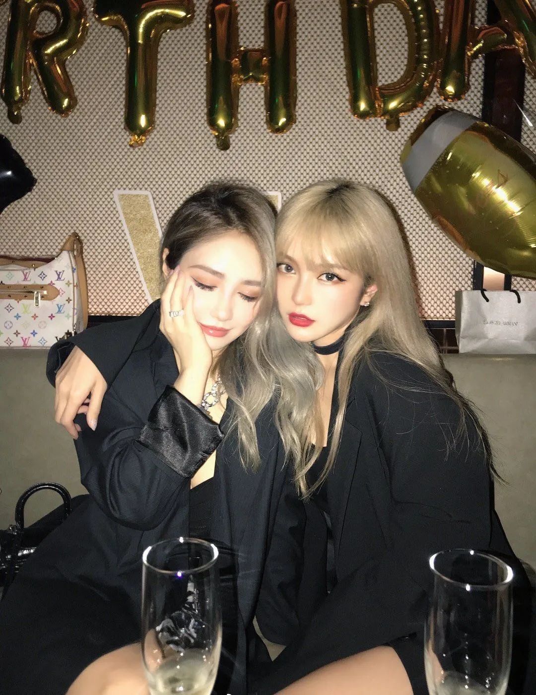 卢庚戌|这张合照能锤他们复合吗？粉丝已经炸了