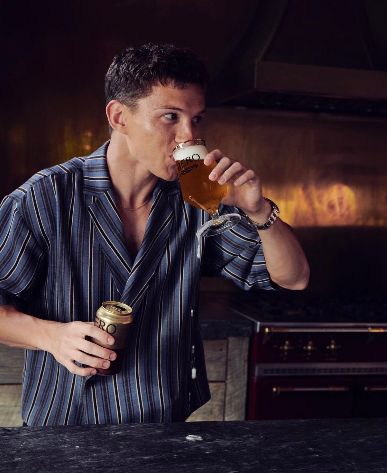 荷兰豆Tom Holland将在10月16日正式推出无醇啤酒品牌 BERO，想来