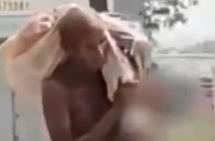印度出了件让全世界都看傻了的事。一个50岁的大男人，亲手挖开了自己亲姐姐的坟墓，