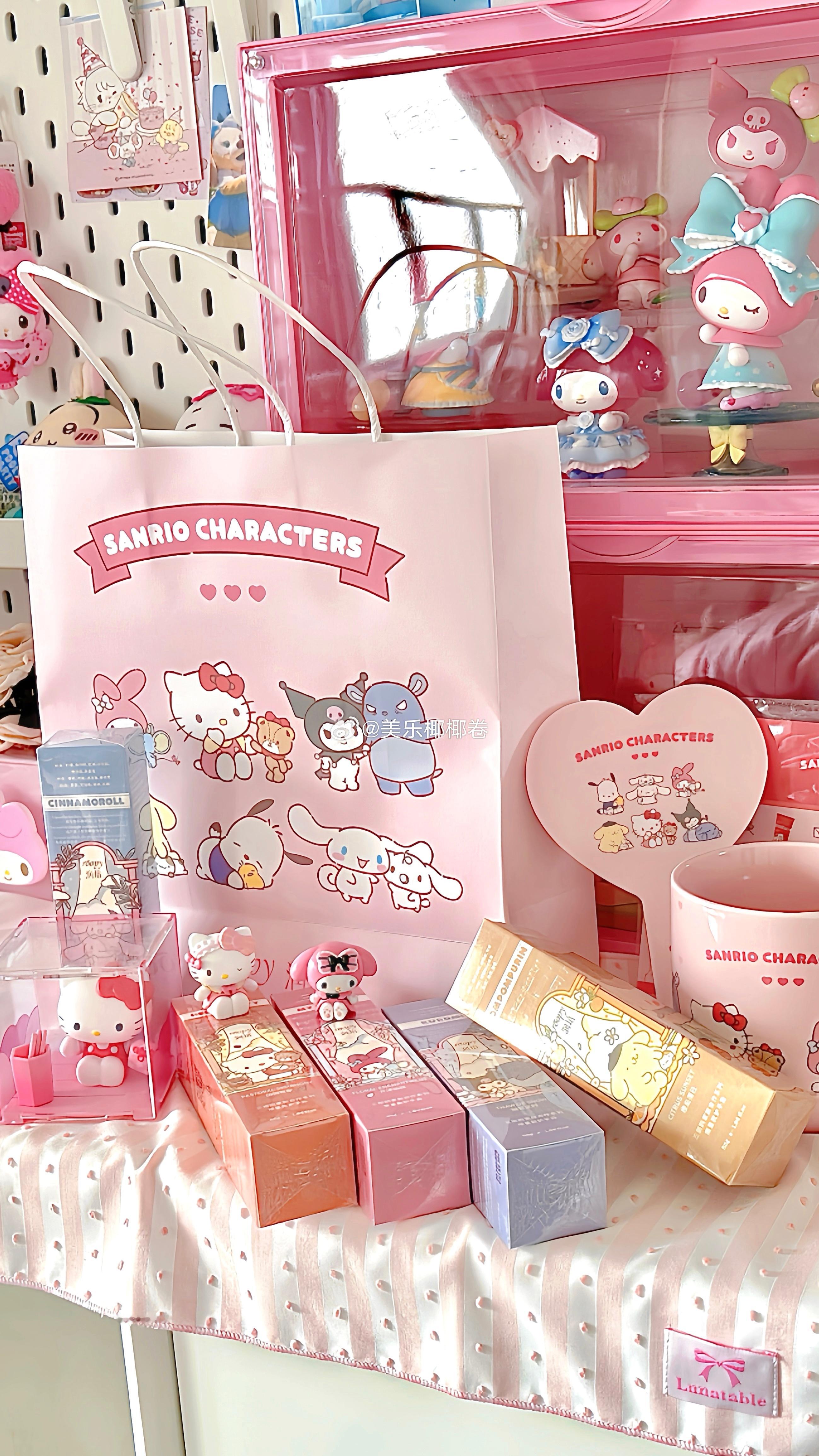 遇见你就像小猫᳐ ੭的世界下起了小鱼雨ಣ ​​​