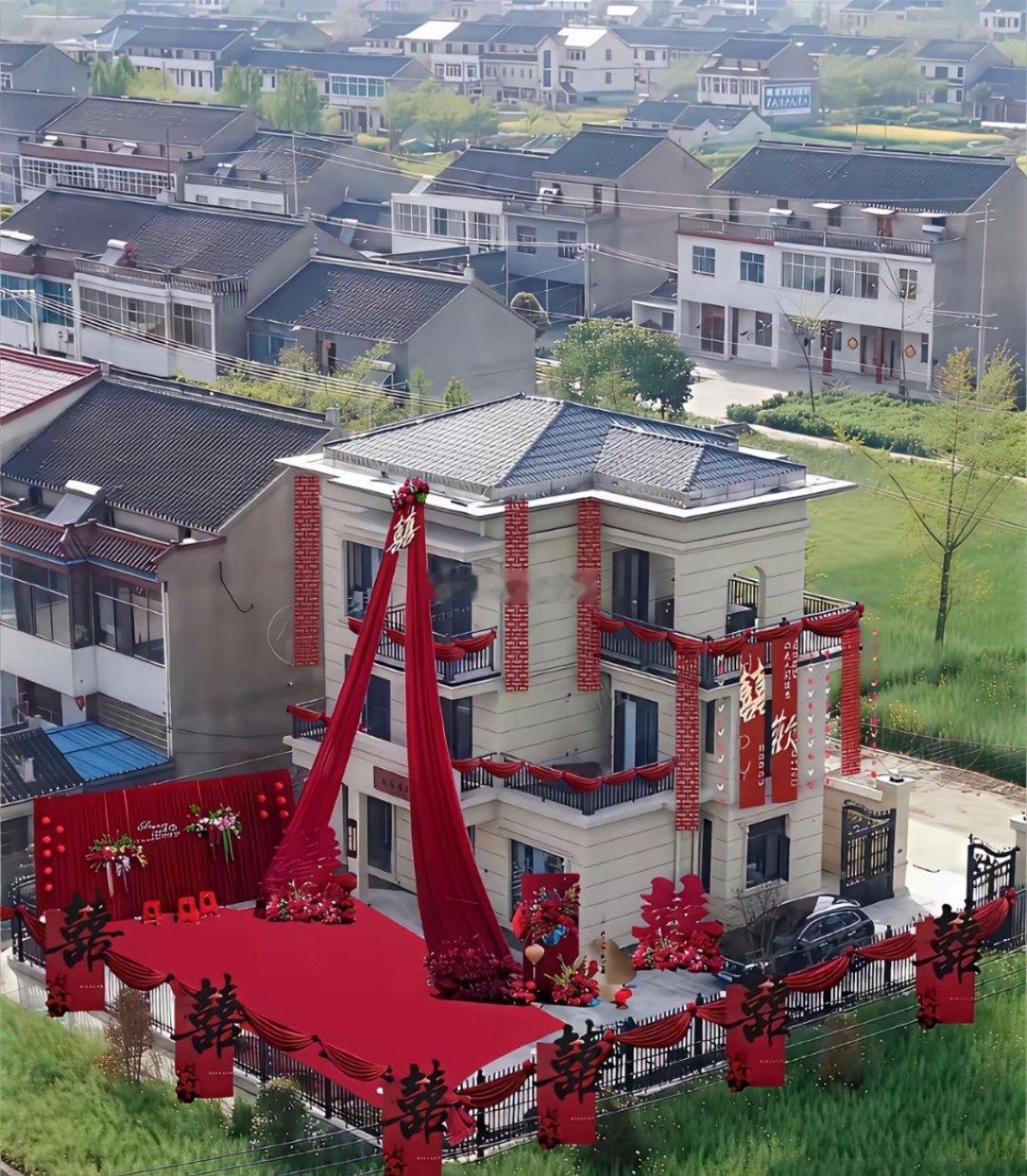 村里首富要结婚了，这家居装修的真让人羡慕。 