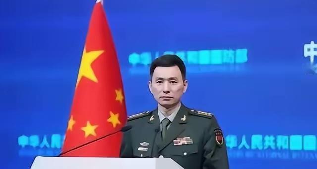 中国应该公开警告任何国家，谁胆敢攻击中国大陆本土目标，无论从哪里发起攻击，中国在