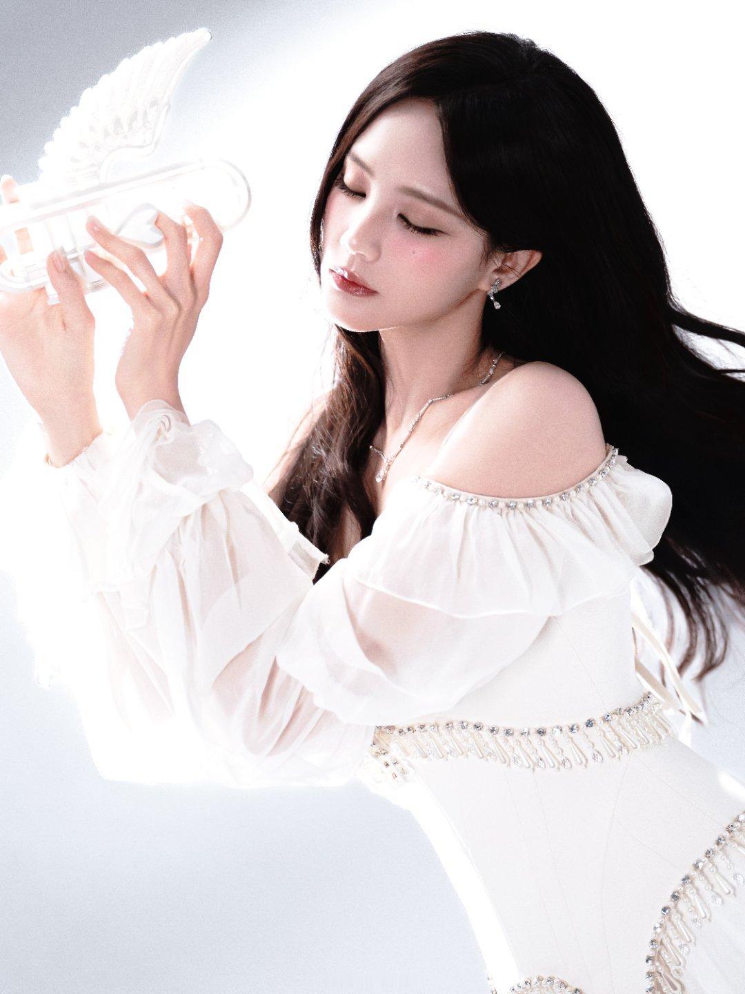 所有人细品李一桐这几张照片！李雪长得美粉丝审美好，全都是神图来的 