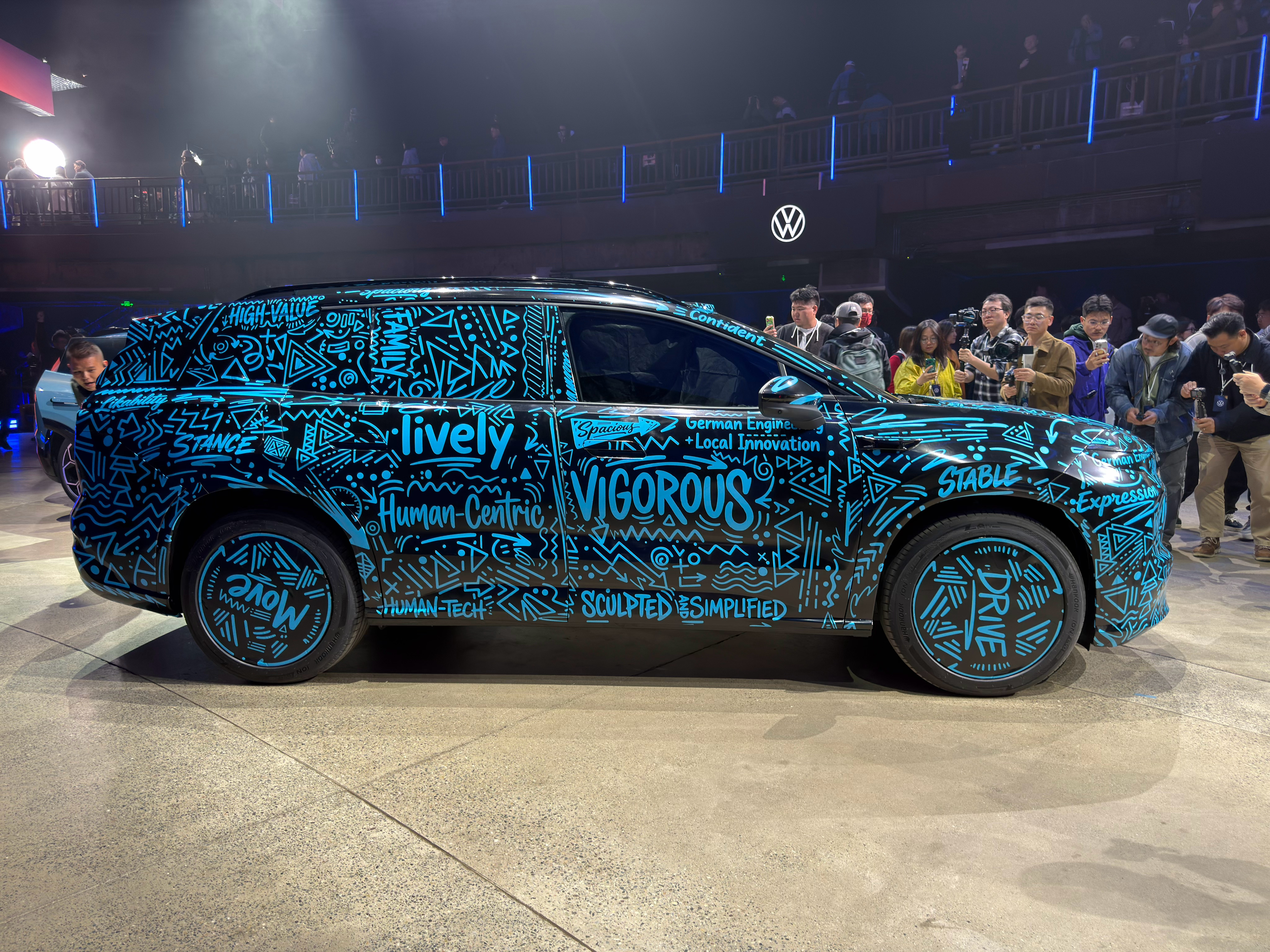 参加大众之夜，今年大众品牌将在华推出13款全新新能源车型，足见大众在新能源赛道持