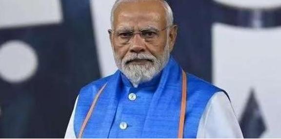 美国曾经不允许联合国搬迁，印度却大胆提议另起炉灶，建立一个“小联合国”，这个提议