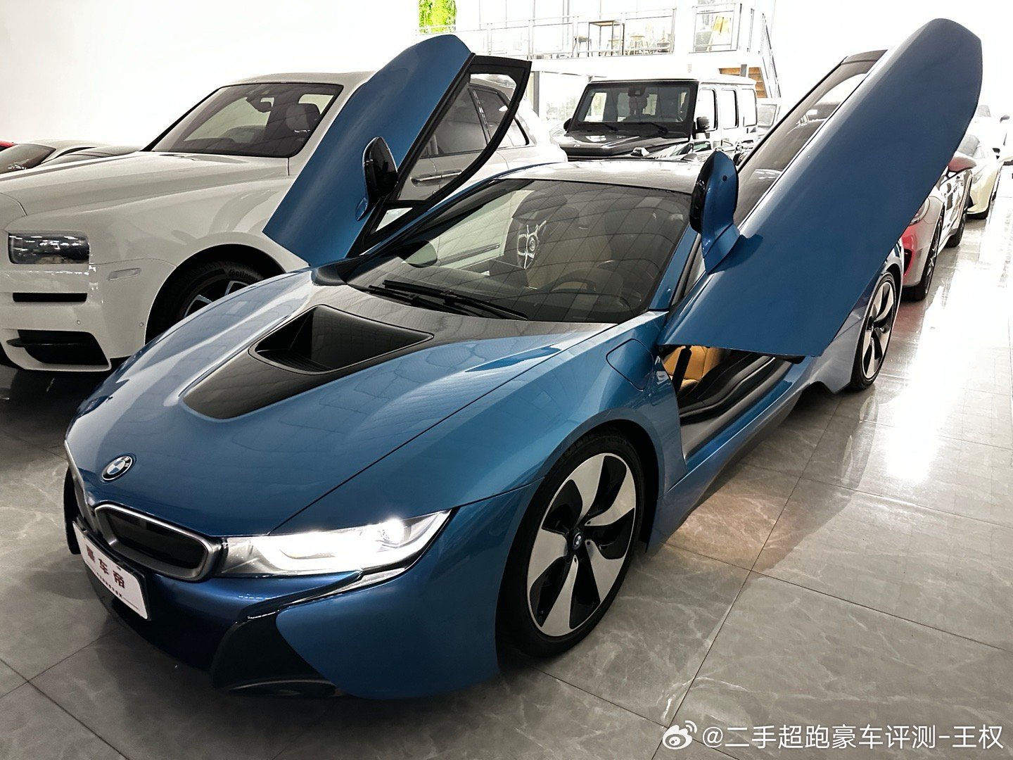 来自BMW 的未来战士 i8  客户置换车 最关键还是一手车 当年也算我的梦想车