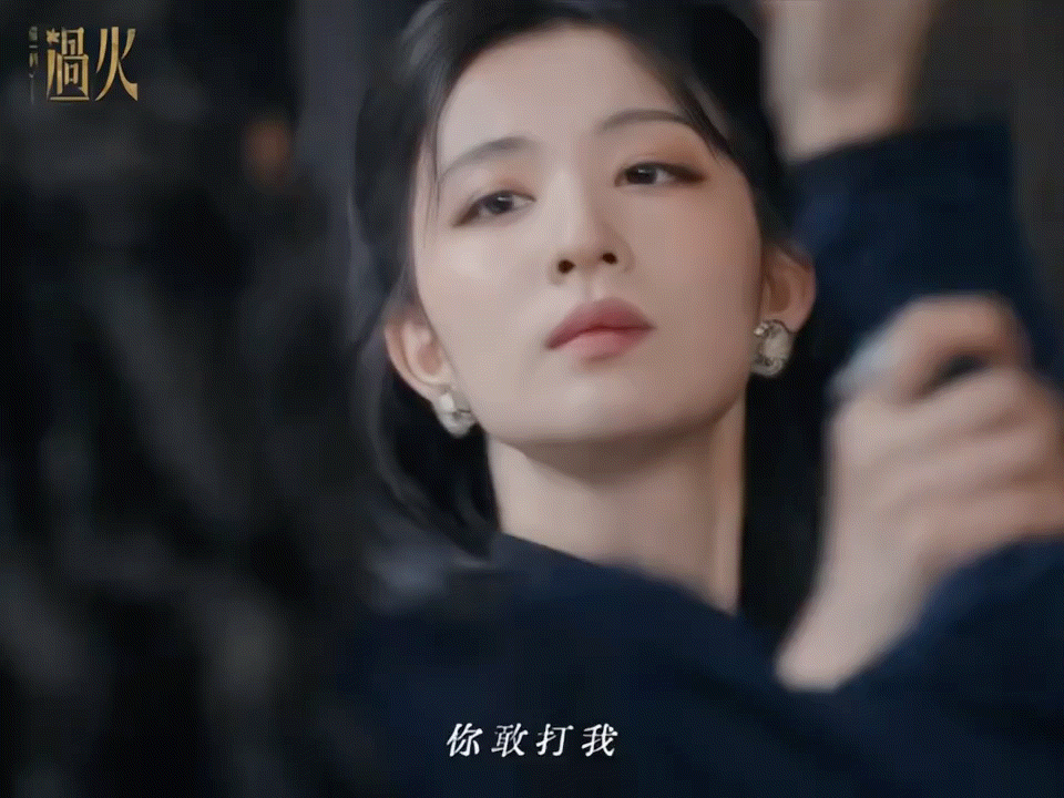 王楚然新剧一秒白切黑王楚然任素素一秒白切黑摒弃浮夸的黑化表演，王楚然选择细腻内敛