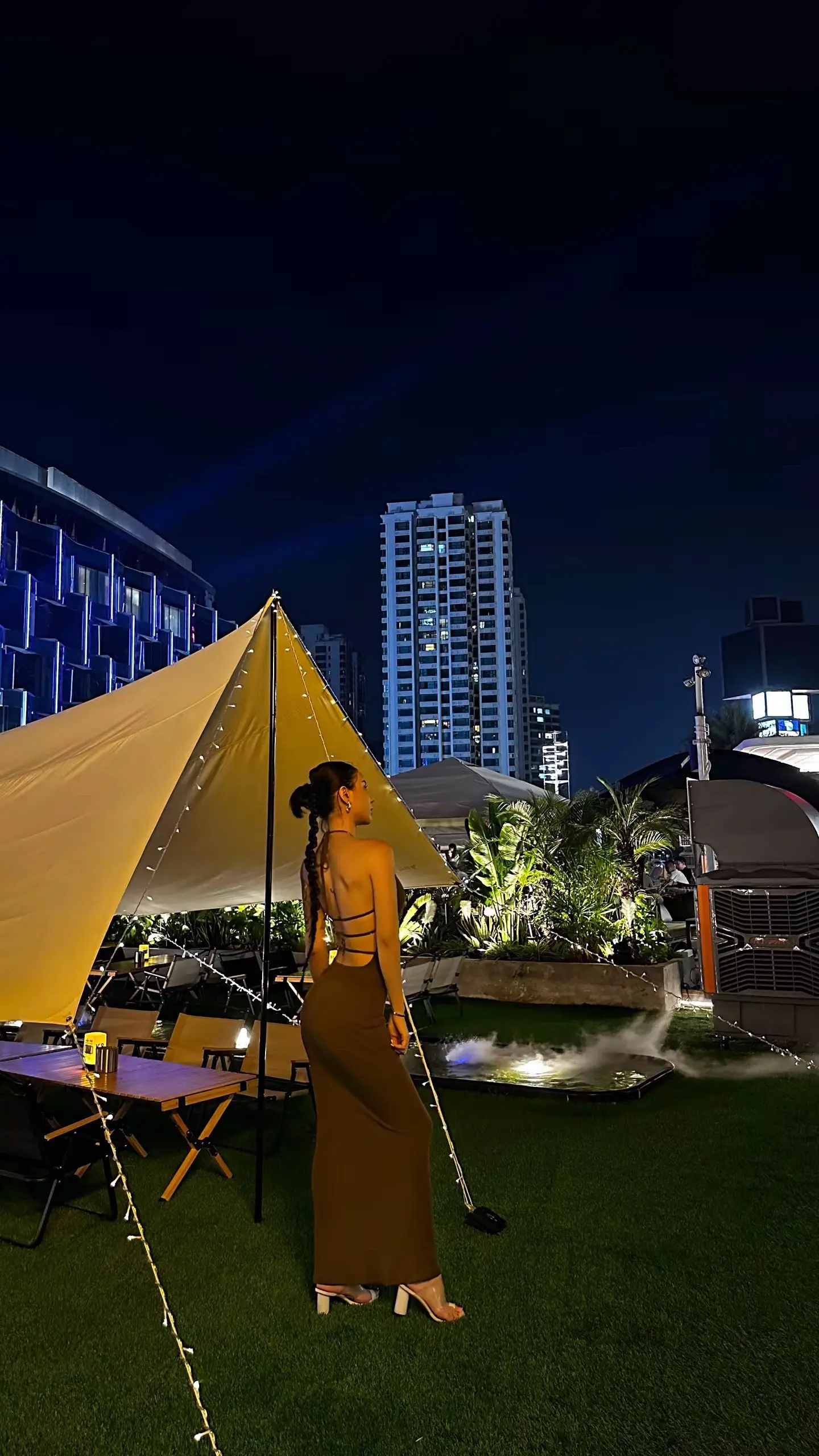 人就像咖啡 淡了无味 浓了反胃