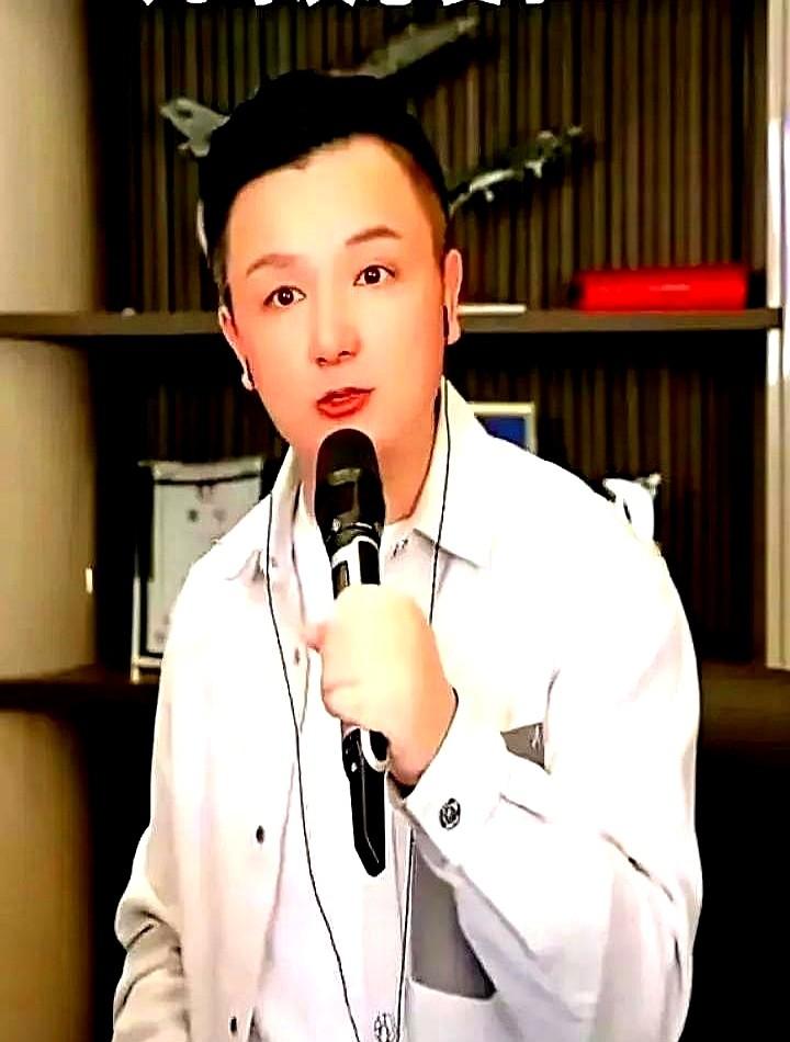 家人们谁懂啊！

九歌和王莉这对"兄弟情"CP愣是演成了年度最烧脑连续剧！自打《
