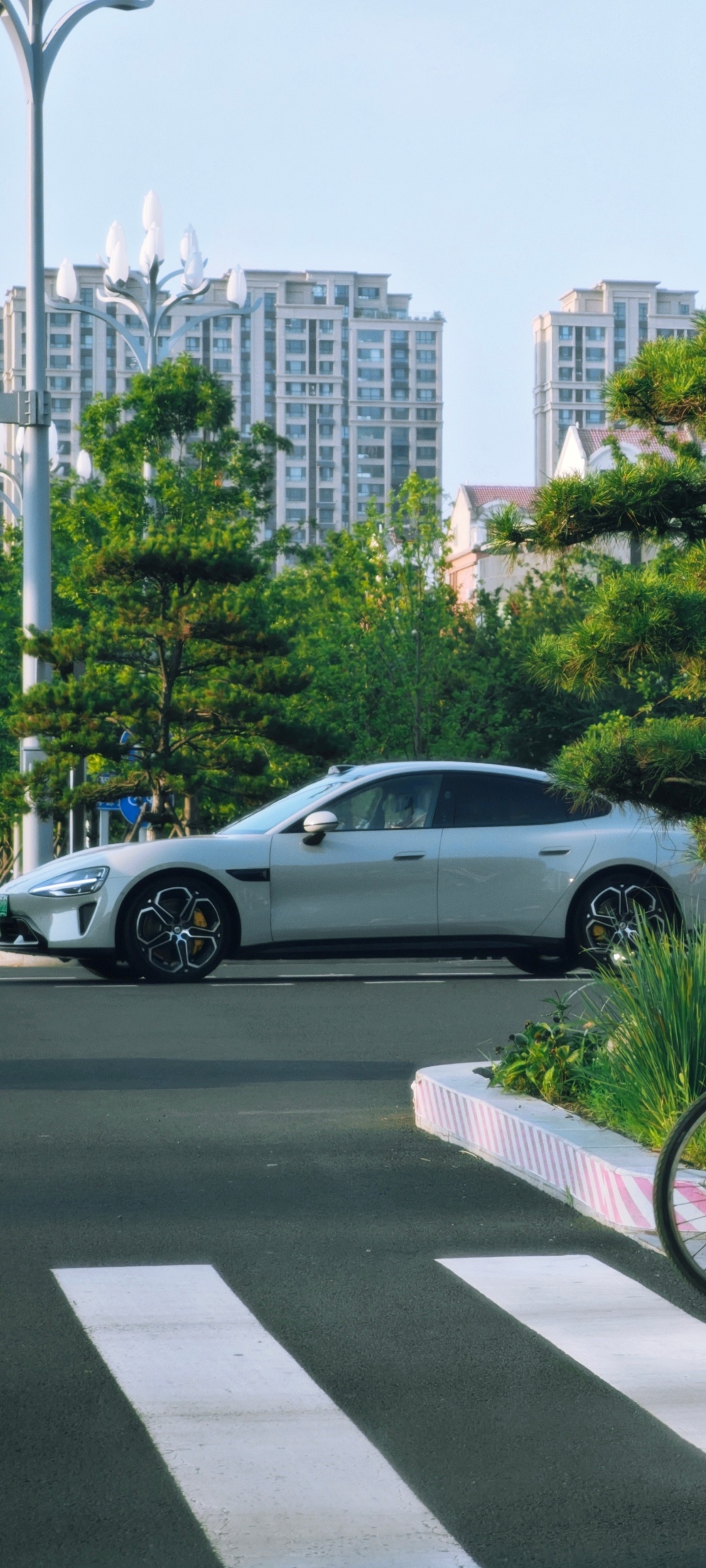 小米SU7，辨识度还是太高了。 ​​​