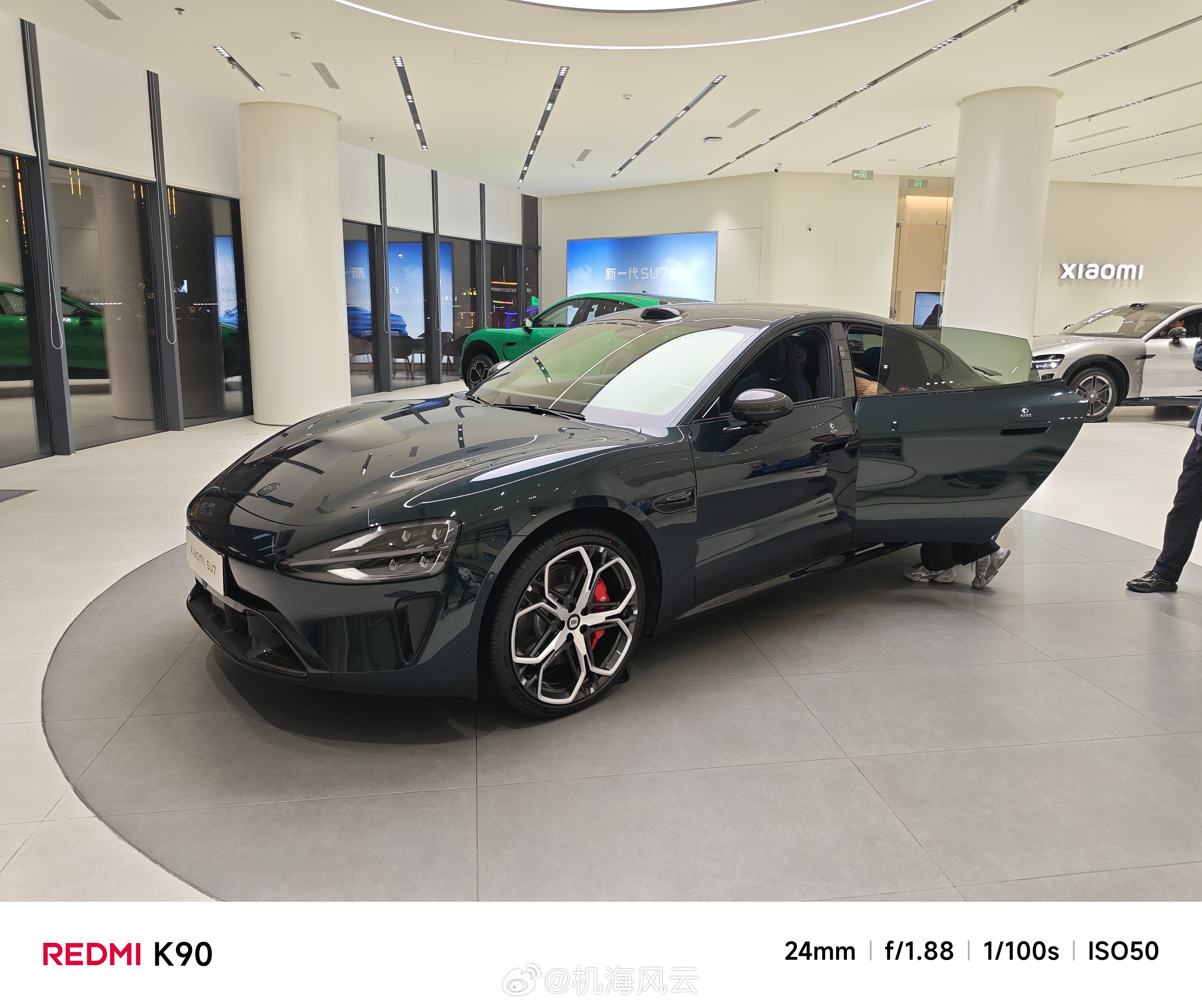 安徽六安都有新一代小米SU7展车了，小米大店策略看来布局上是提速了，挺好！PS：
