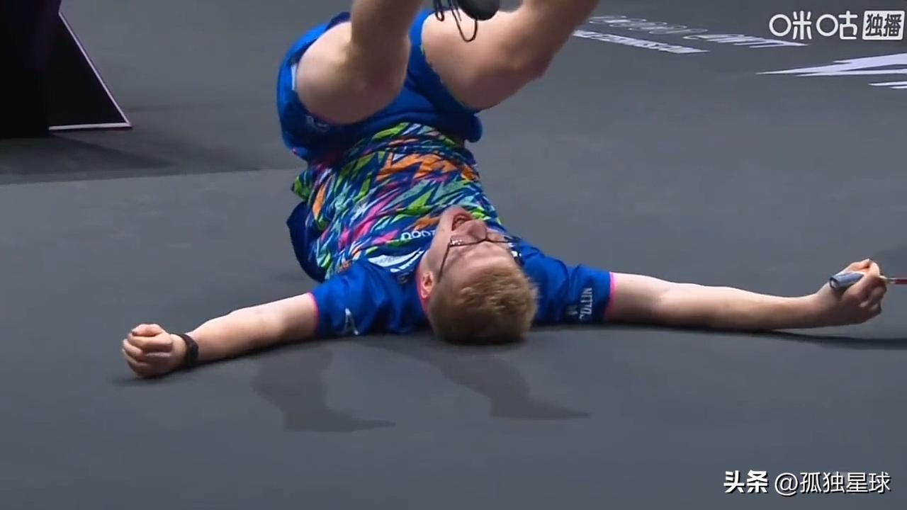 勒布伦 4-2 淘汰松岛：赛后疯狂庆祝，观众掌声雷动！

获胜那一刻，勒布伦倒地