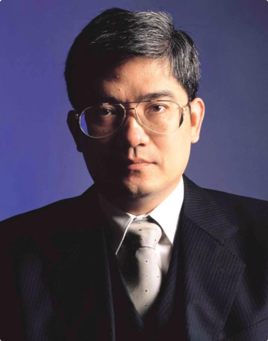 经济学家郎咸平说：“没有子女，你就是社会最底层人，没有人保护你。你将来想去养老院