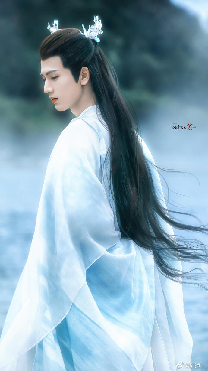 张凌赫什么时候原谅仙侠谁给张凌赫递个仙侠本子 看到谢冲我真的要疯了！哥你到底什么