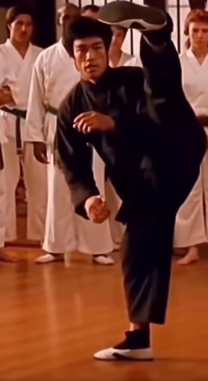 watch the hip power starts here，relax th